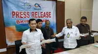 Satreskrim Polres Tanjungjabung Timur, Kamis (26/9/2019), mengamankan ratusan benih lobster senilai miliaran rupiah. (Liputan6.com/ Ahmad Ibo)