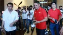 Kedatangan Michael Owen ke Jakarta dalam rangka mempromosikan tayangan Premier League di Vidio. Selama berada di Indonesia, Owen akan melakukan serangkaian kegiatan. Mulai dari acara bersama media dan fans, serta maupun komunitas. (Bola.com/M Iqbal Ichsan)