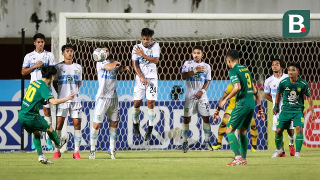 Foto: Derbi Jatim Persebaya Kontra Persela Berakhir Sama Kuat di Pekan ke-8 BRI Liga 1 2021 / 2022