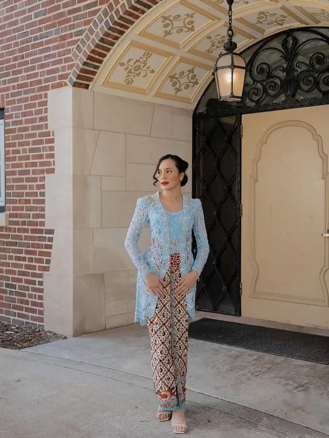 Beby Tsabina raih gelar sarjana Western Michigan University, Amerika Serikat (Foto: Instagram bebytsabina)