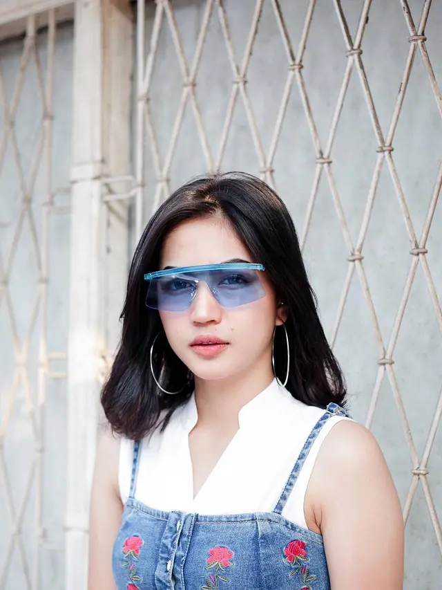 6 Potret Cantiknya Eriska Selebgram Pacar Baru Younglex
