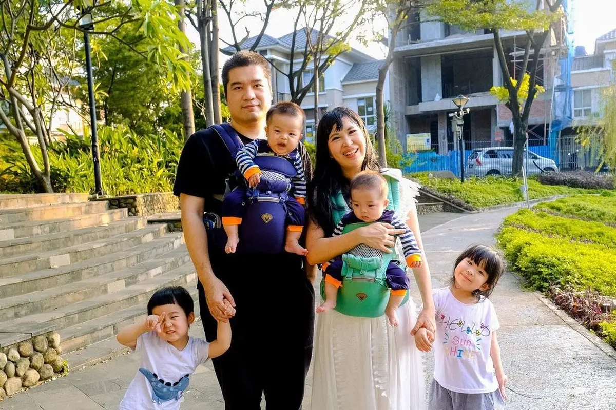 Diary Fimela: Berbagi Tips Parenting, Lina Amelia Jadi Momfluencer yang Viral di TikTok
