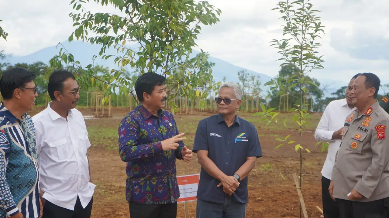 Holding Perkebunan Nusantara telah menyelesaikan permasalahan lahan PTPN VIII di Gunung Mas, Kecamatan Megamendung, Kabupaten Bogor, Jawa Barat.