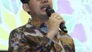 Ketua KPI Yuliandre Darwis memberikan sambutan dalam acara buka puasa bersama di SCTV Tower, Jakarta (22/5). (Liputan6.com/Herman Zakharia)