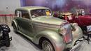 Mercedes-Benz 170V merupakan salah satu mobil klasik yang dipamerkan di IIMS 2023. Mobil ini adalah versi 4 pintu dari Mercedes-Benz 170V. Mobil ini diproduksi oleh Mercedes-Benz Jerman pada tahun 1940an