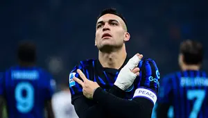 Barcelona Geser Fokus ke Lautaro Martinez Setelah Pengejaran Julian Alvarez Macet