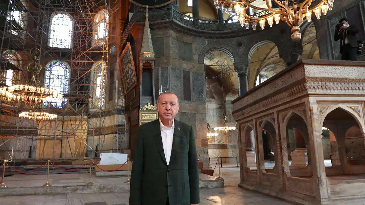Erdogan Berkunjung ke Masjid Hagia Sophia