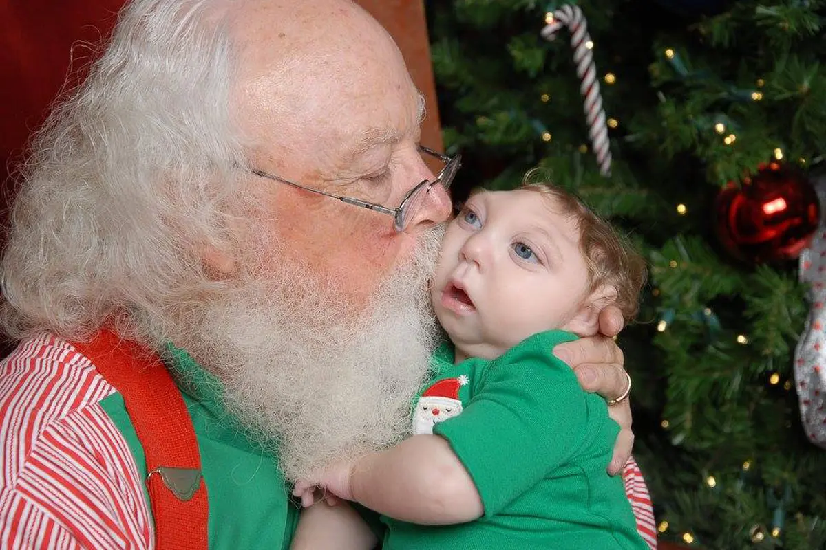 Menjelang Natal, Jaxon Berfoto dengan Santa