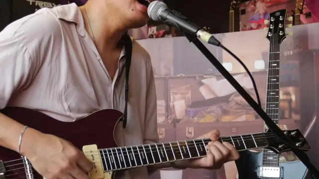 [Fimela] Rendy Pandugo BNI Java Jazz 2022