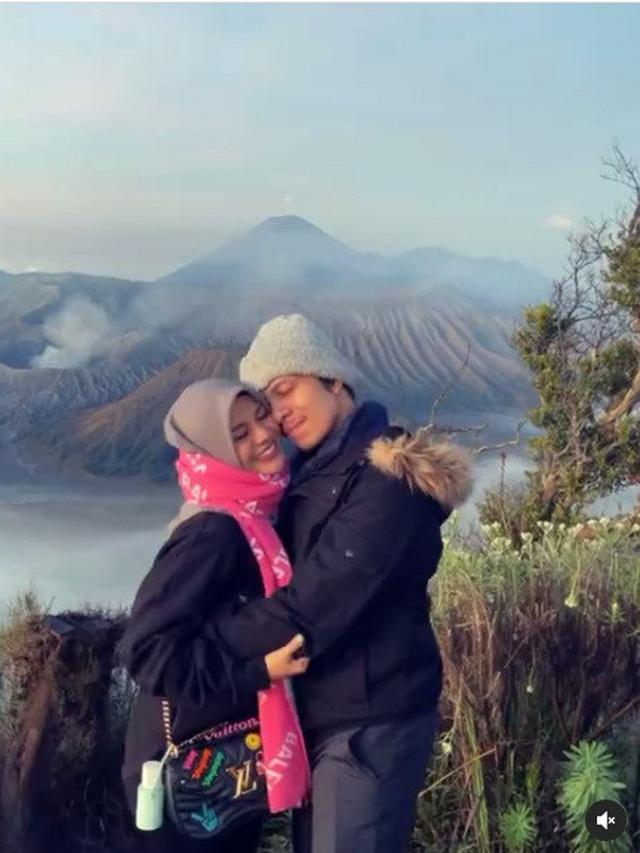 Aurel Hermansyah Atta Halilintar Dikritik Gara Gara Pamer Bunga Edelweis Anang Dan Ashanty Beri Tanggapan Showbiz Liputan6 Com