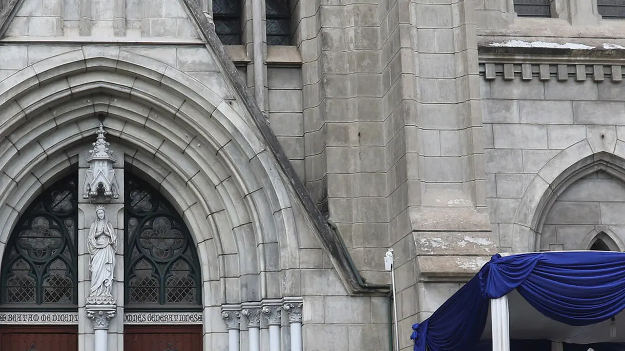 Penjagaan di gereja saat perayaan Paskah
