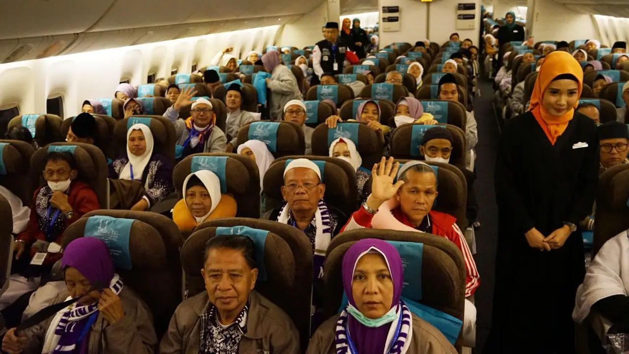 Maskapai nasional Garuda Indonesia secara resmi mulai melaksanakan Fase I (keberangkatan) Penerbangan Haji 1445H/2024M untuk menerbangkan para jemaah haji ke Tanah Suci. (Foto: Garuda Indonesia)