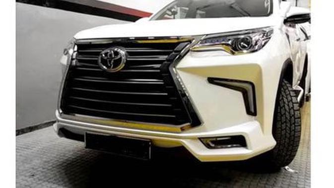 Lexus Fortuner (Cartoq.com)