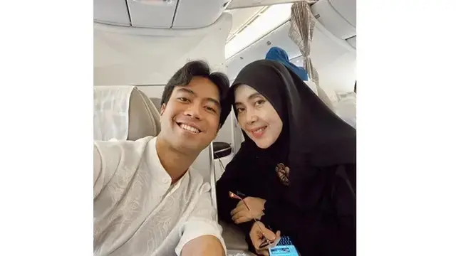 10 Potret Kebersamaan Vidi Aldiano dan Ibunda, Selalu Beri Semangat untuk Lawan Kanker Ginjal
