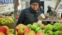 Retno Marsudi saat berkunjung ke pasar di New York (Dok.Instagram/@retno_marsudi/https://www.instagram.com/p/Bv0CBMDgubf/Komarudin)