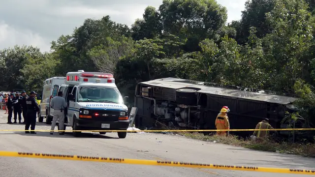 Kecelakaan Bus Wisata Meksiko