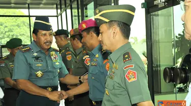 Citizen6, Jakarta: Dalam amanatnya, Panglima TNI mengatakan bahwa makna sebuah kenaikan pangkat Prajurit TNI, pada hakekatnya merupakan suatu wujud penghargaan Negara dan TNI atas prestasi yang telah dicapai. (Pengirim: Badarudin Bakri).