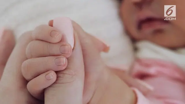 Kylie Jenner baru saja melahirkan anak pertamanya, Stormi Webster. Namun bayi yang baru berusia beberapa hari itu telah memecahkan rekor instagram sepanjang masa.