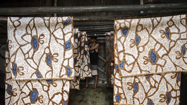 Menengok Proses Pembuatan Batik Sidoarjo