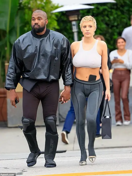 <p>Kanye West dan Bianca Censori. (dok. Instagram @yocharleyofficial/https://www.instagram.com/p/CsRiN0lL9Ot/Dinny Mutiah)</p>