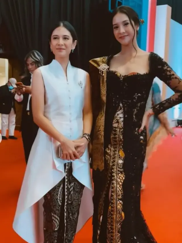 Anya Geraldine di red carpet FFI 2022. (Instagram/anyageraldine)