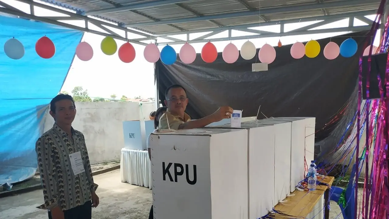 Bawaslu Manado Rekomendasi Pencoblosan Ulang Pemilu 2019 di 12 TPS (Liputan6.com/ Yoseph Ikanubun)
