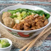 ilustrasi mie ayam/copyright by Aris Setya (Shutterstock)