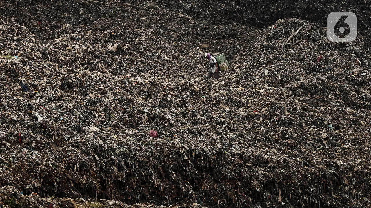 Peringatan Hari Sampah di TPST Bantar Gebang