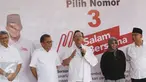 Ketua Badan Pemenangan Pemilu PAN DKI Johan Musyawa (tengah) menyampaikan kata sambutan saat hadir dalam deklarasi dukungan kepada Cagub dan Cawagub DKI Anies Baswedan - Sandiaga Uno di Jakarta, Rabu (22/2). (Liputan6.com/Immanuel Antonius)