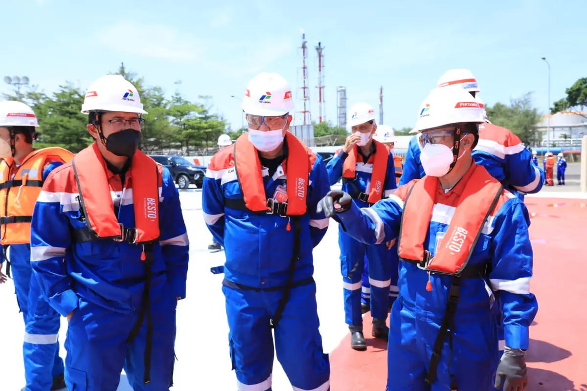 Direktur Utama PT KPI, Djoko Priyono saat menerima kunjungan kerja direksi Pertamina (Persero) dan PT Perusahaan Gas Negara (PGN) digedung Patra Graha Cilacap, Kamis (2/9/2021). Dok Pertamina