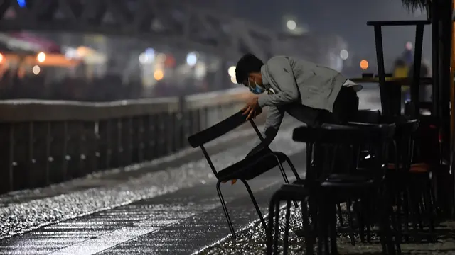 Italia Berlakukan Jam Malam di Tengah Lonjakan Infeksi COVID-19