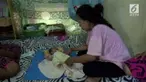 Seorang bayi berkelamin ganda lahir di Sulawesi Barat. Orang tua sang bayi tidak memiliki biaya untuk melakukan tindakan lebih lanjut.