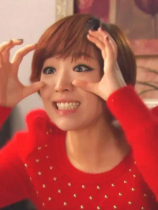 Gain mengaku jika dirinya tidak nyaman dengan bentuk matanya yang terlalu kecil. (Foto: koreaboo.com)