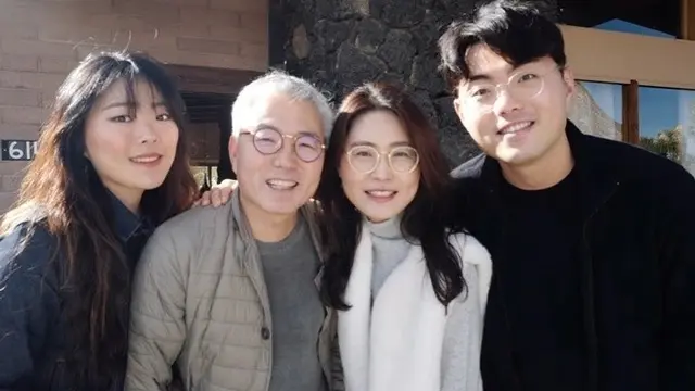Pasangan Korea yang tetap bugar walau telah mencapai usia 60 an