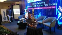 Ketua Inapgoc, Raja Sapta Oktohari, menjelang kirab obor Asian Paragames 2018, di Solo, Jawa Tengah, Selasa (4/9/2018). (Bola.com/Ronald Seger Prabowo).