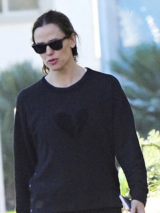 Jennifer Garner dan Ben Affleck berusaha keras untuk mempertahankan hubungan rumah tangganya selama beberapa tahun ini. Mereka memikirkan pertumbuhan sang buah hati yang saat ini berusia lima tahun. (doc.dailymail.com)