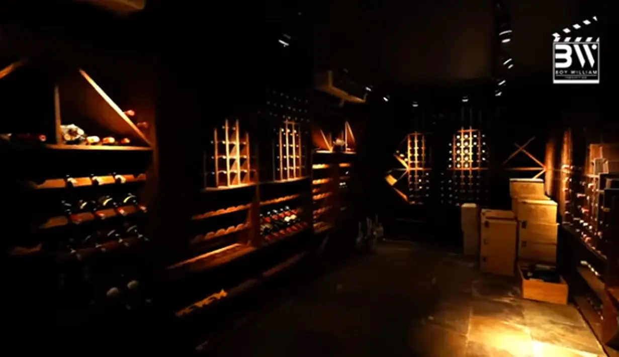 Rumah mewah Manoj Punjabi (Youtube/Boy William)