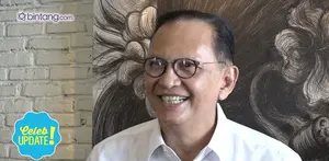 Roy Marten akui bahwa anak-anak perempuannya pernah marah saat melihat fotonya dengan seorang cewek ABG.