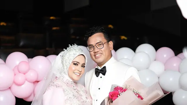 Momen Uya Kuya dan Istri Rayakan Hari Jadi Pernikahan. (Sumber: Instagram/astridkuya dan YouTube/Cinta)