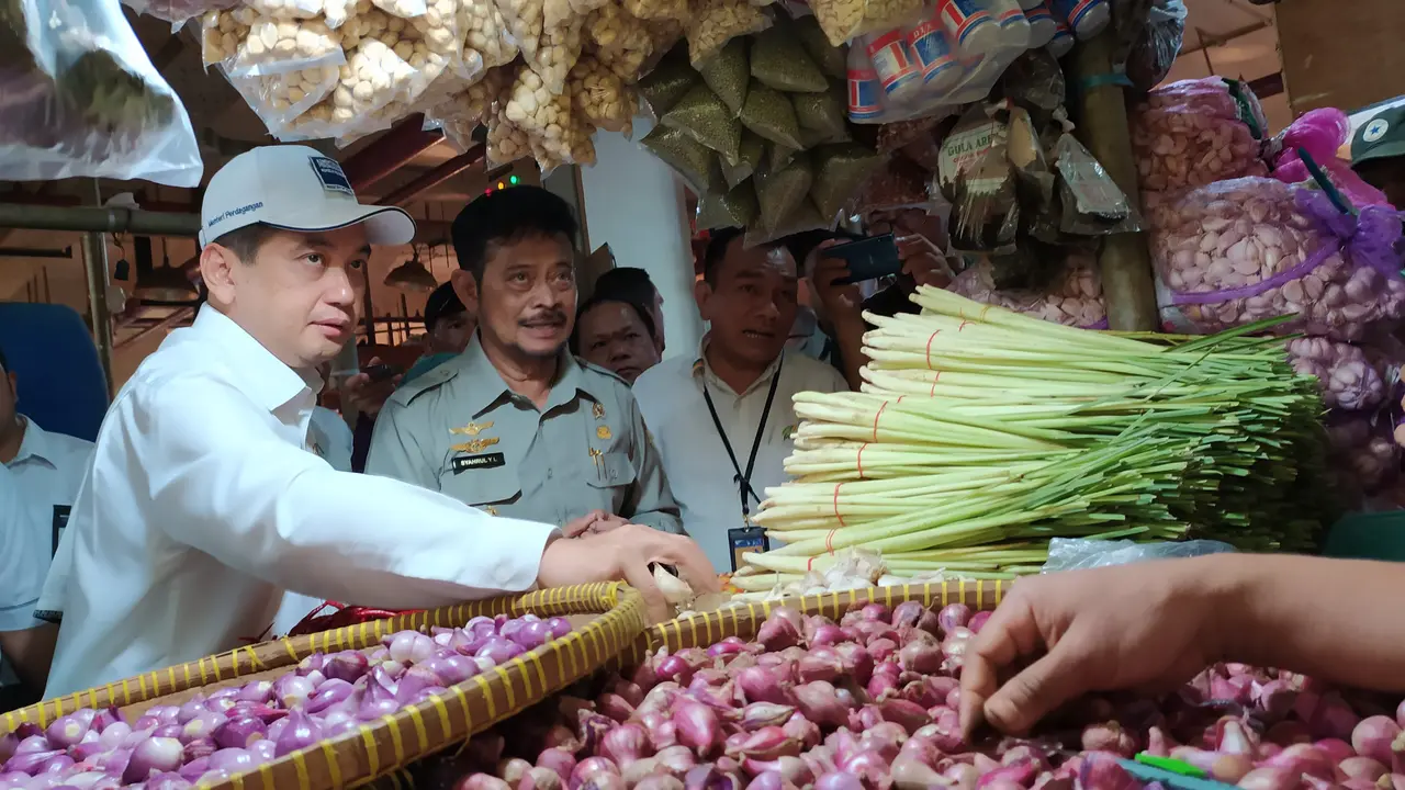 Mendag dan Mentan Blusukan ke Pasar Senen