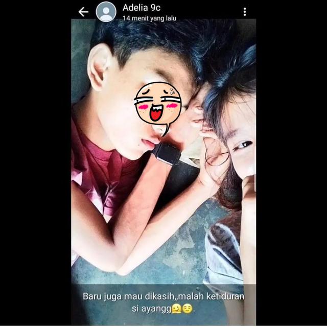 6 Status WhatsApp Orang Pacaran Ini Bikin Tepuk Jidat, Gagal Romantis