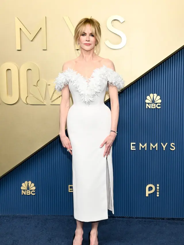 Nicole Kidman hingga Sarah Pidgeon Hadirkan Pesona Anggun Antar Generasi dalam Balutan Chanel di Emmy 2026