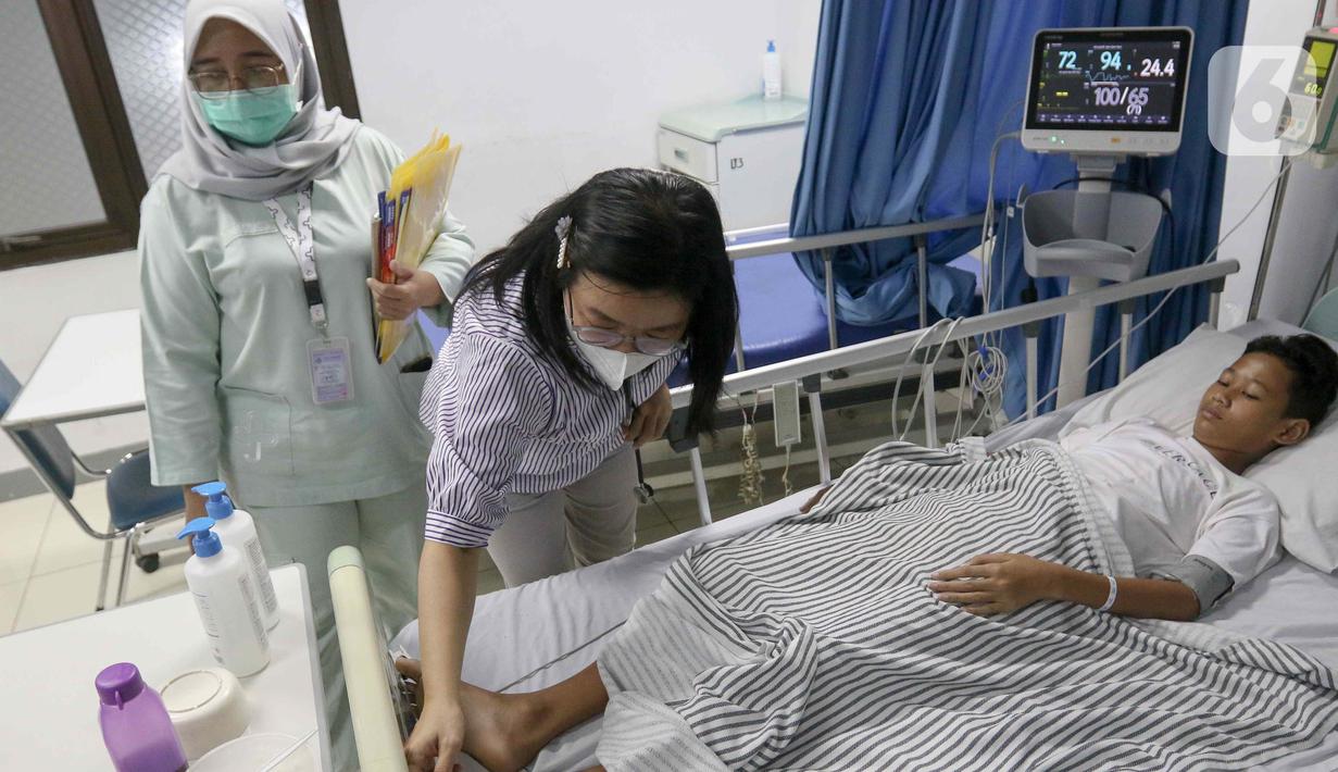 Hingga 26 Maret 2024, terdapat 716 kasus demam berdarah dengue (DBD) di Jakarta Barat. Ini menjadi yang terbanyak di seluruh wilayah Jakarta. (Liputan6.com/Herman Zakharia)