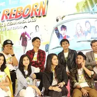 Para pemain dan pendukung film Love Reborn. (Bambang E. Ros/Bintang.com)