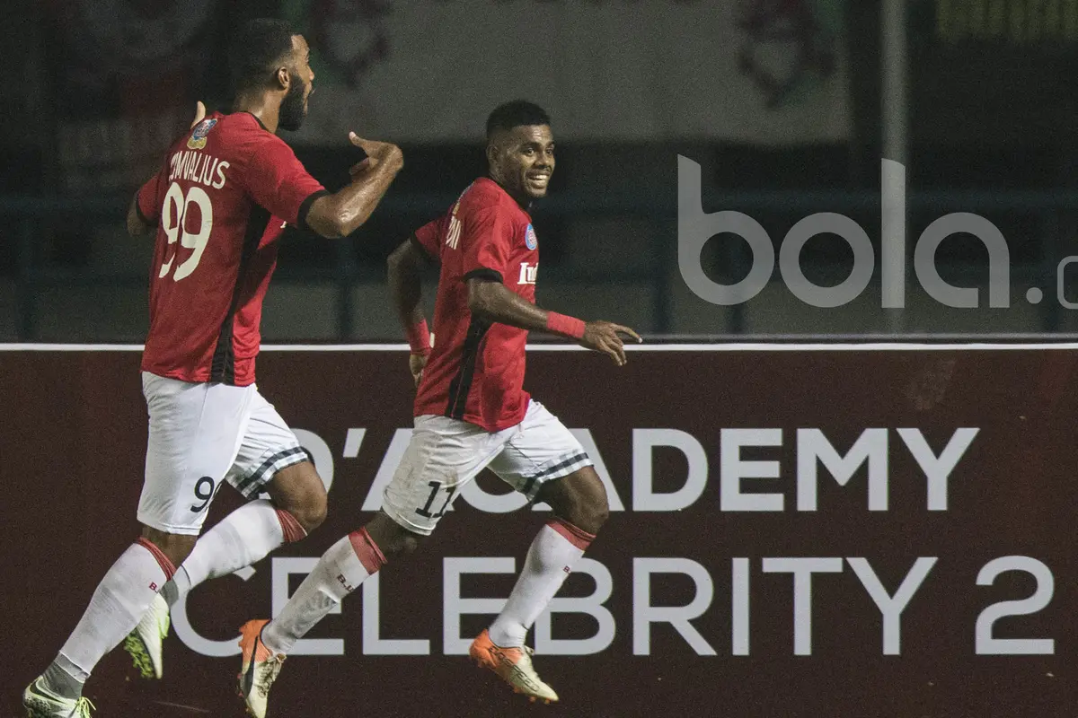 Irfan Bachdim Antar Bali United Taklukkan Persib Bandung