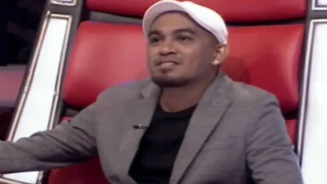 Battle antara Irsan dan Prita - The Voice Indonesia