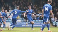 Elkan Baggott mencetak gol penyeimbang untuk Gillingham FC saat menghadapi Barrow FC pada laga pekan ke-16 Football League Two 2022/2023, Sabtu (22/10/2022). (dok.&nbsp;Gillingham FC)
