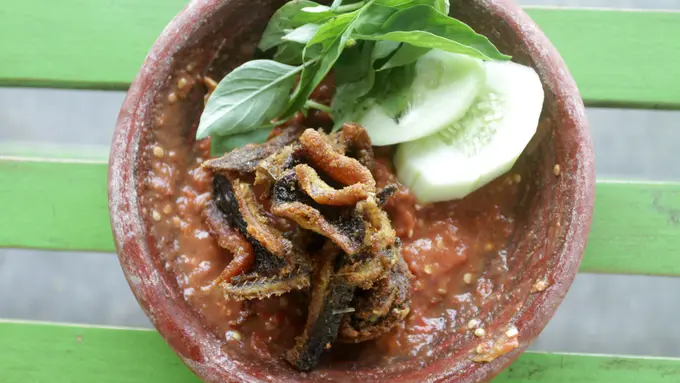 sambal belut