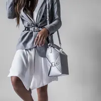 Cara styling blazer (Photo by Kristina Petrick on Unsplash)
