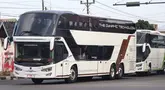 Avante D2: Seri Avante menjadi lini produk terbaru dari karoseri Tentrem. Body ini merupakan produk pertama bus tingkat atau double decker (DD) buatan Tentrem. Desainnya memiliki garis body mirip dengan bus-bus di Eropa. Facia depan dan belakangnya terlihat sangat modern dengan lampu LED. Dimensi bus ini cukup besar. Panjanganya mencapai 13,5 meter, lebar 2,5 meter, dan tinggi 4,08 meter. (Source: Instagram/@_rizaarfn)